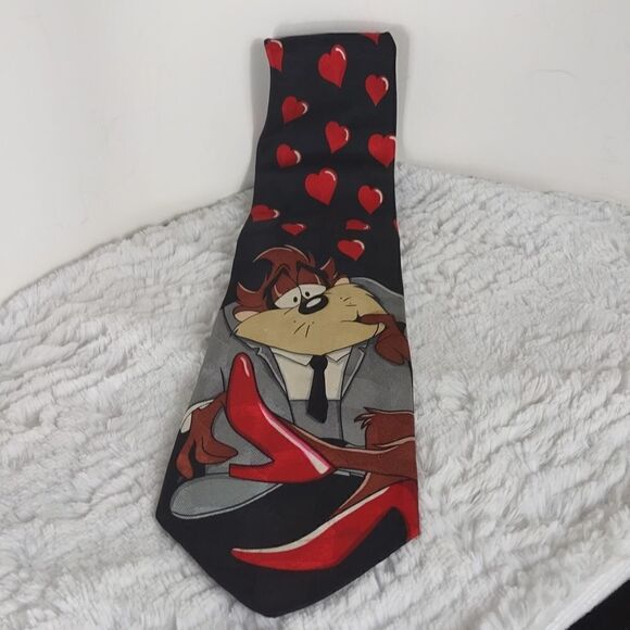 Looney Tunes Mania Tazmanian Devil Hearts Men's Silk Necktie - Picture 1 of 6